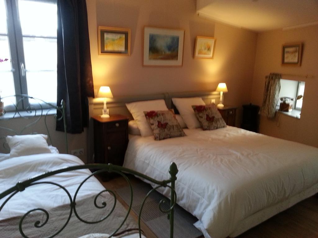 Relais St Jacques - Roanne Bed & Breakfast Saint-Haon-le-Châtel Oda fotoğraf