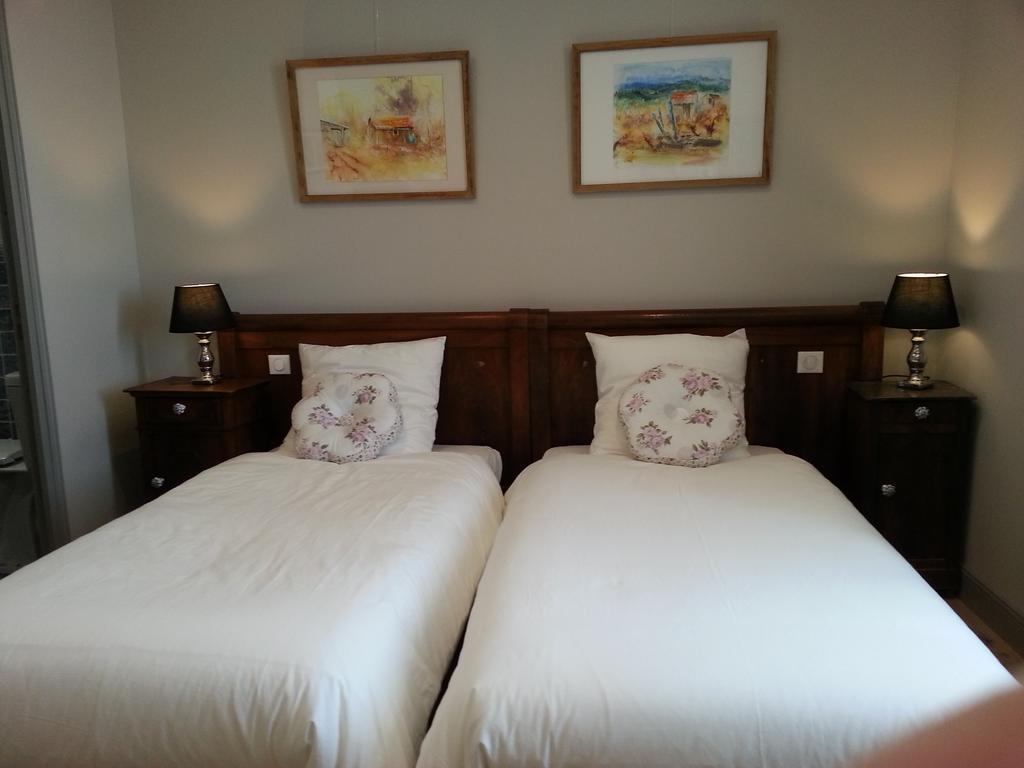 Relais St Jacques - Roanne Bed & Breakfast Saint-Haon-le-Châtel Oda fotoğraf